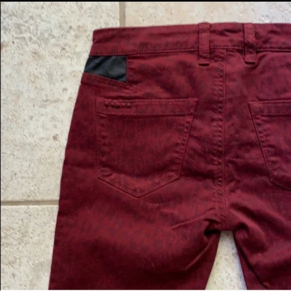 Blank NYC Spray on Skinny Animal Blood - Picture 5 of 7